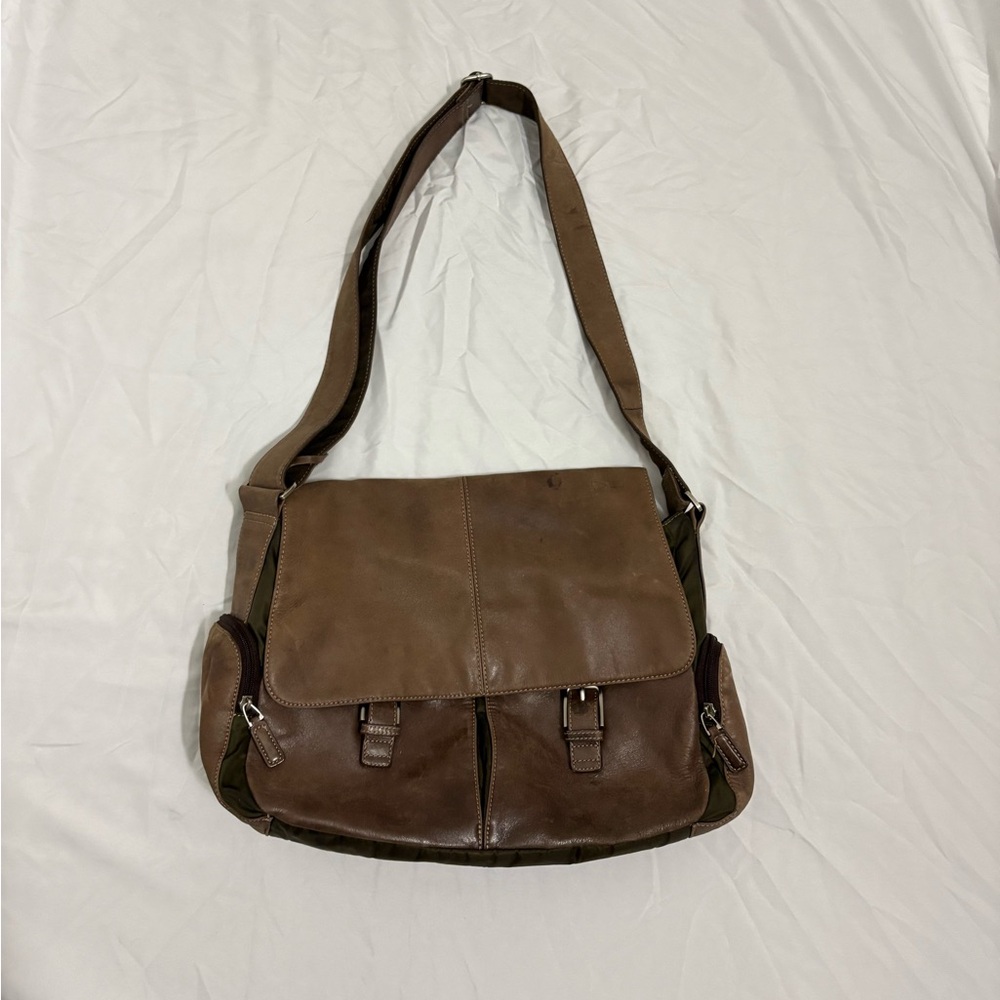 Brown Leather Fossil Crossover Bag